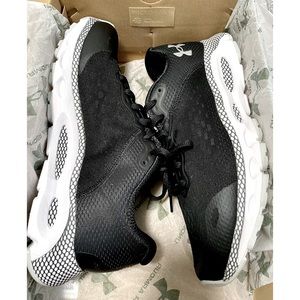 Under Armour HOVR Infinite 3 Shoes